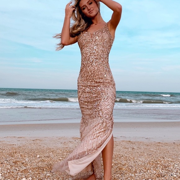 AIDAN MATTOX sequin gown - Picture 1 of 5